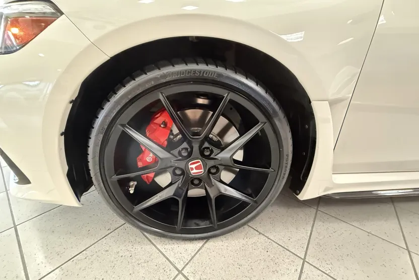 2025 Honda Civic Type R photo 1