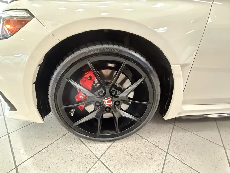 2025 Honda Civic Type R photo 1