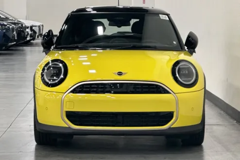 2025 Mini Cooper Signature photo 3