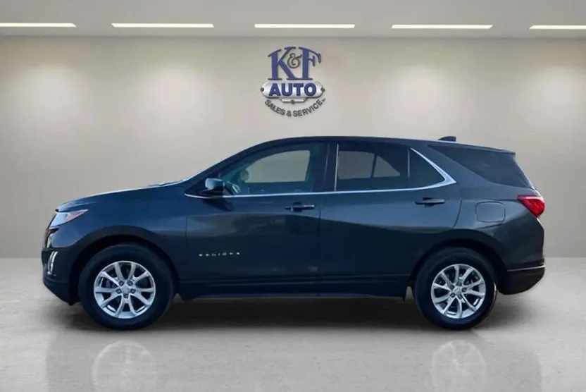 2021 Chevrolet Equinox LT photo 1