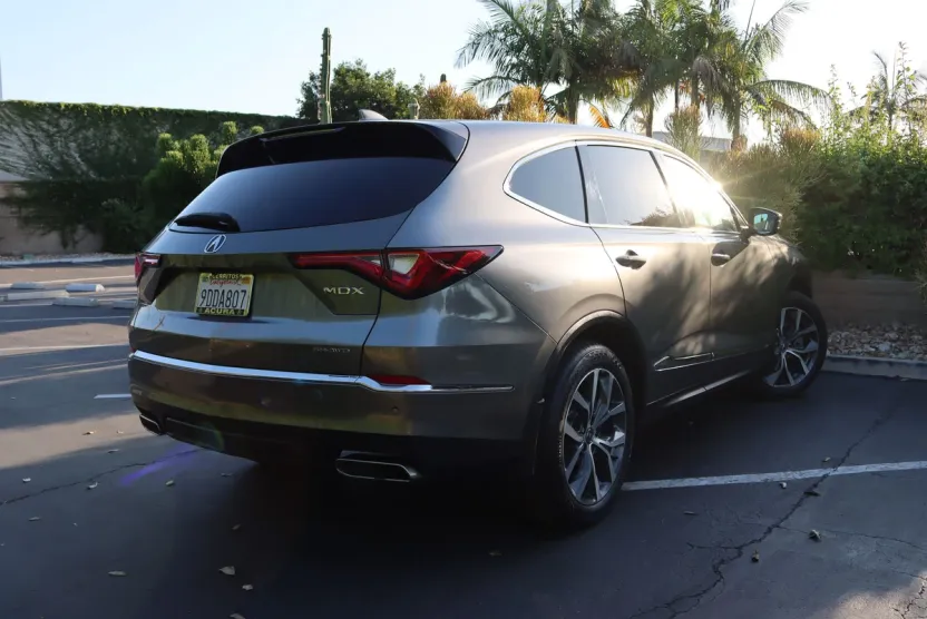 2023 Acura MDX Technology SH-AWD photo 1