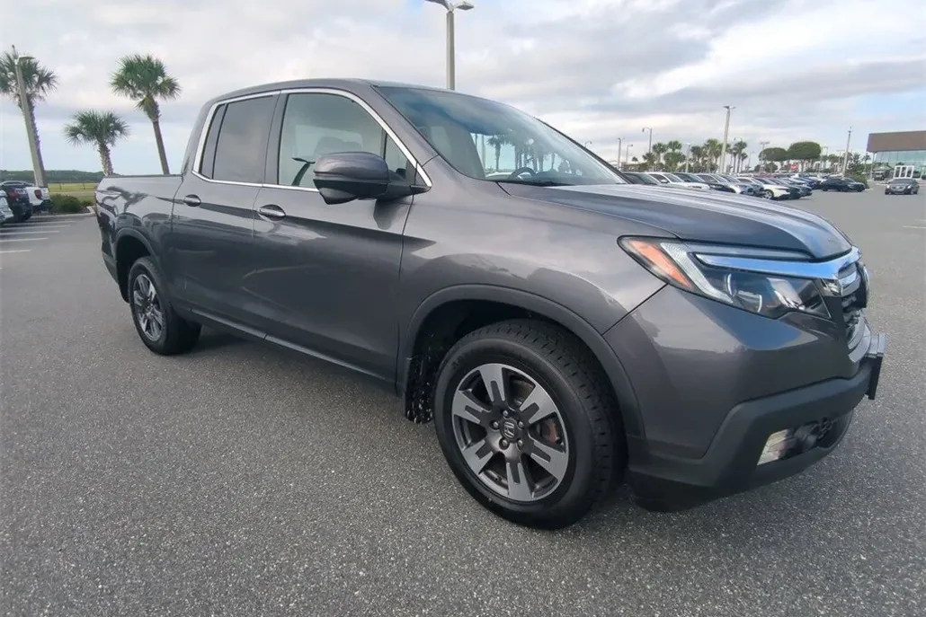2018 Honda Ridgeline RTL-T photo 1