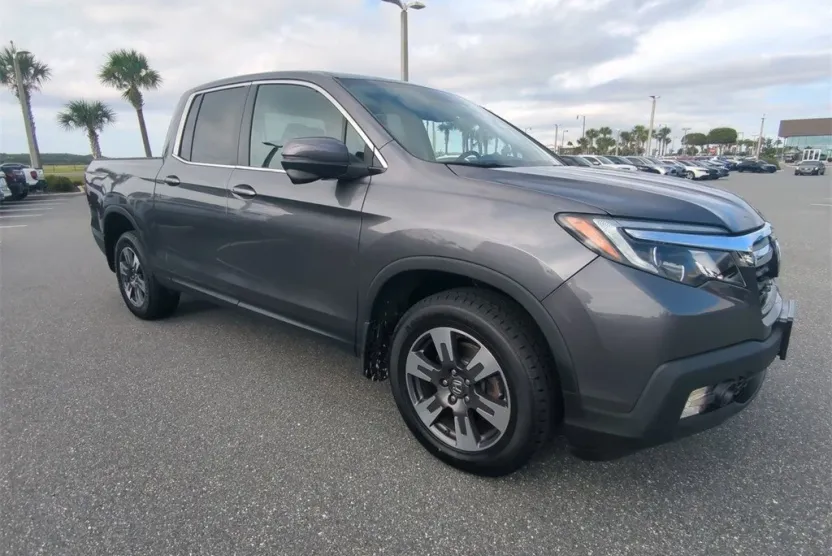 2018 Honda Ridgeline RTL-T photo 1