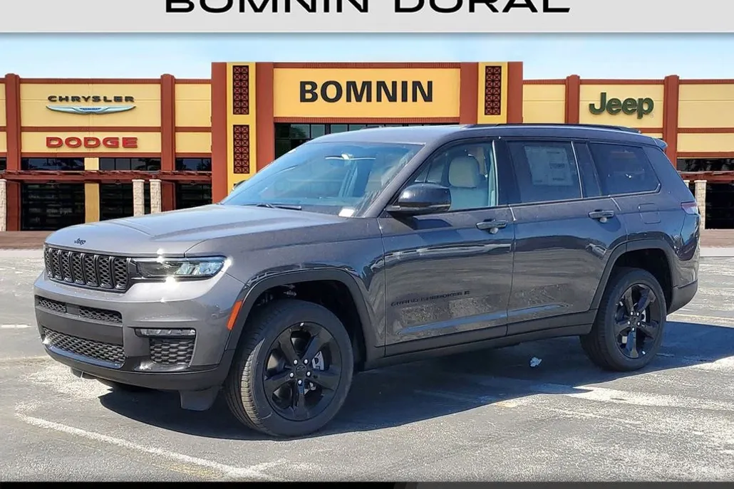 2025 Jeep Grand Cherokee Limited photo 1