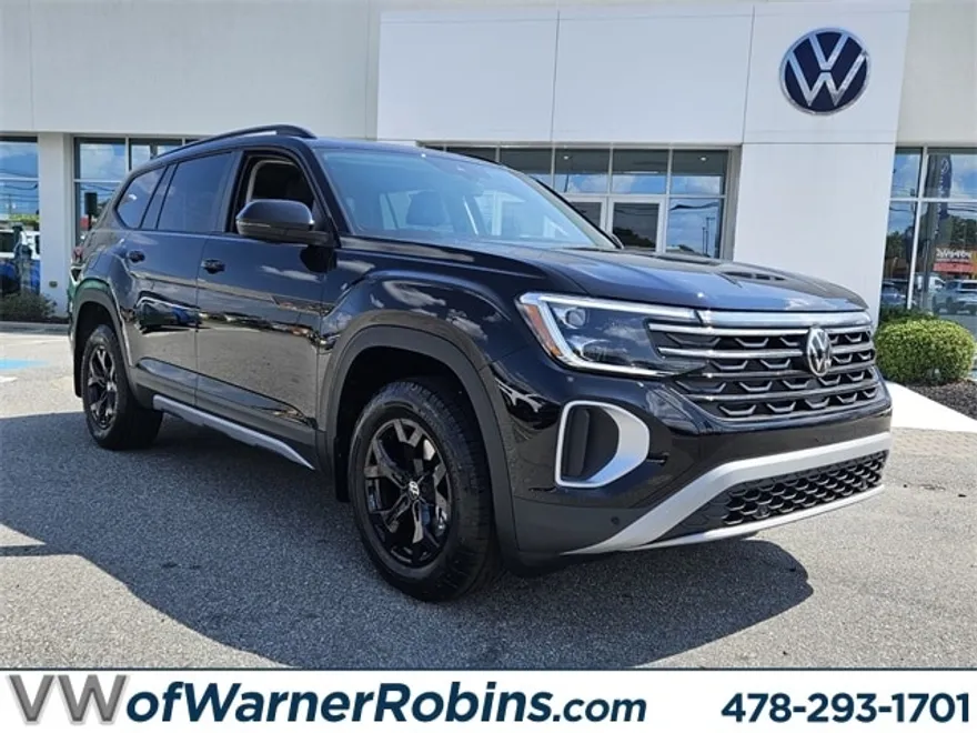 2026 Volkswagen Atlas Peak Edition SE photo 1