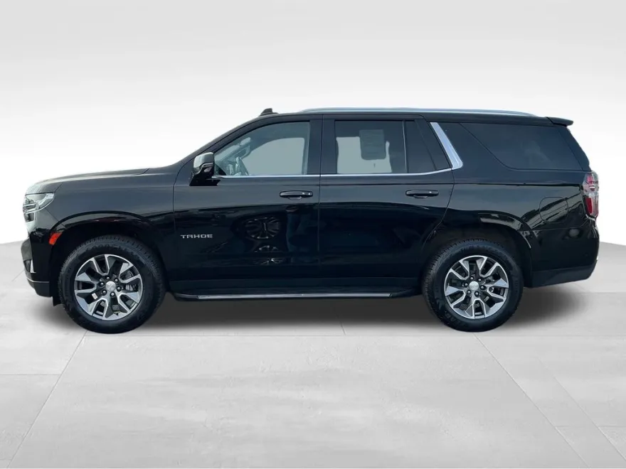 2022 Chevrolet Tahoe LT photo 1