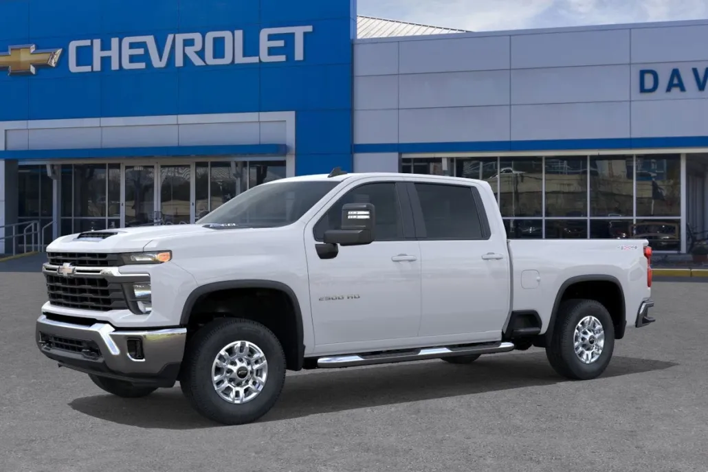 2025 Chevrolet Silverado 2500HD LT photo 1