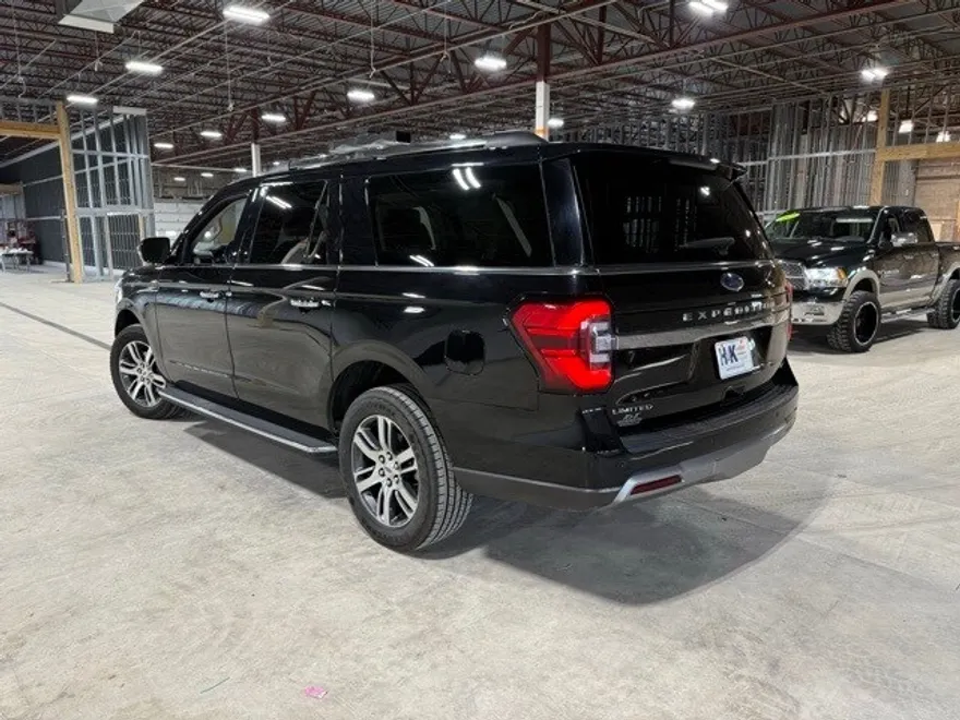 2023 Ford Expedition MAX Limited photo 1