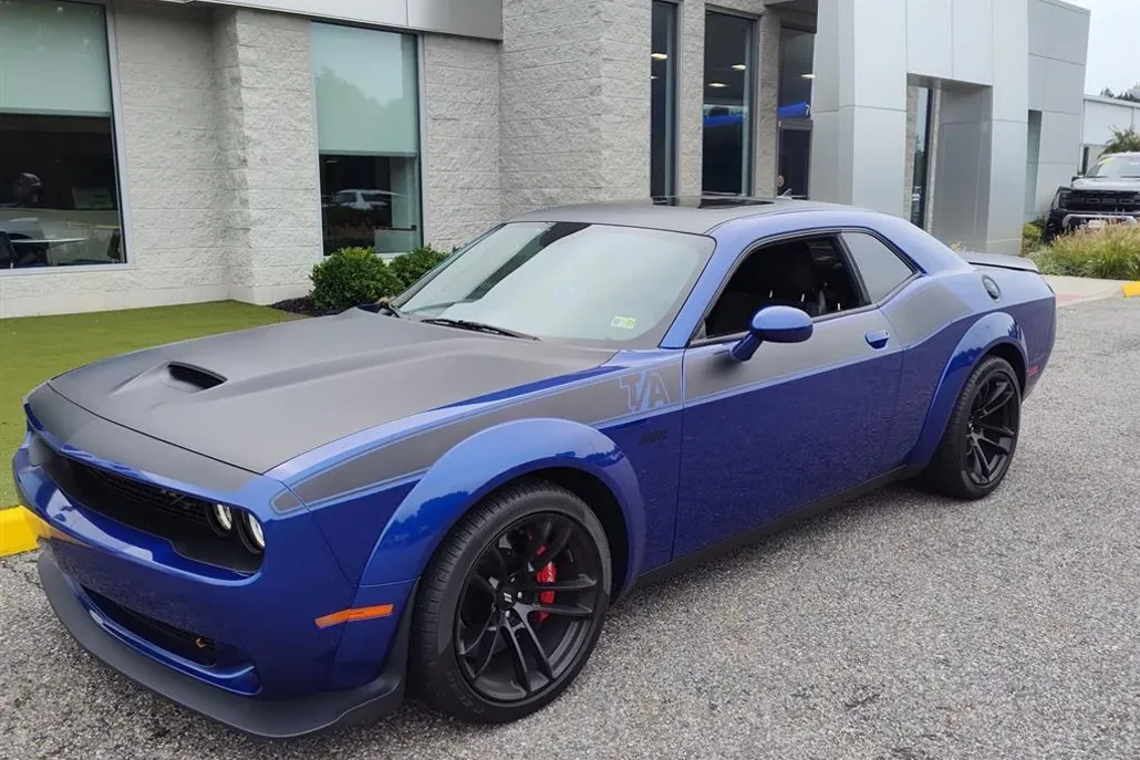 2022 Dodge Challenger R/T Scat Pack Widebody photo 1