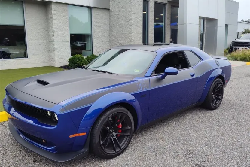2022 Dodge Challenger R/T Scat Pack Widebody photo 1