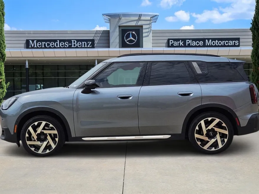 2025 Mini Countryman SE ALL4 photo 1