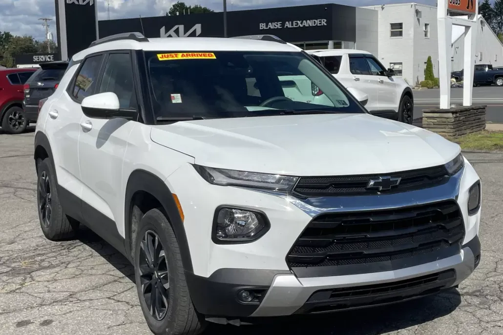 2023 Chevrolet Trailblazer LT photo 1