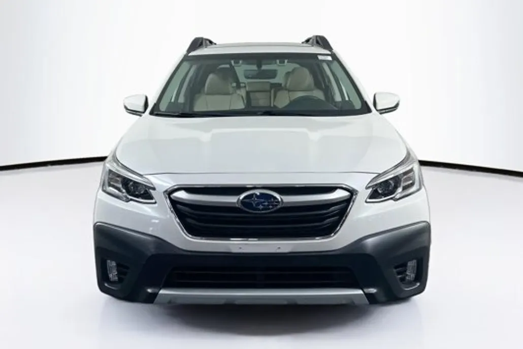 2022 Subaru Outback Limited photo 1