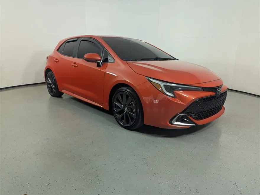 2023 Toyota Corolla XSE photo 1