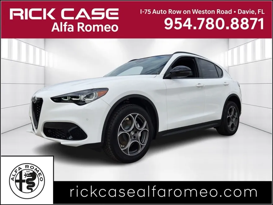 2025 Alfa Romeo Stelvio Sprint photo 1