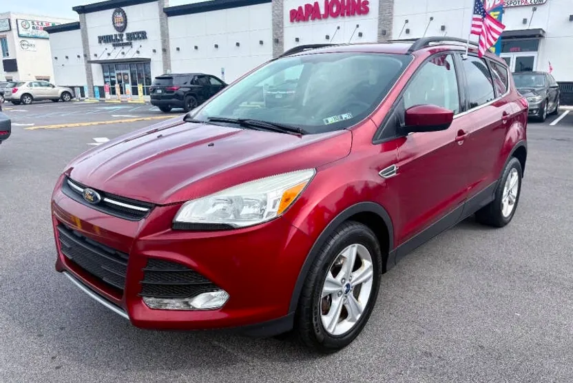 2015 Ford Escape SE photo 1