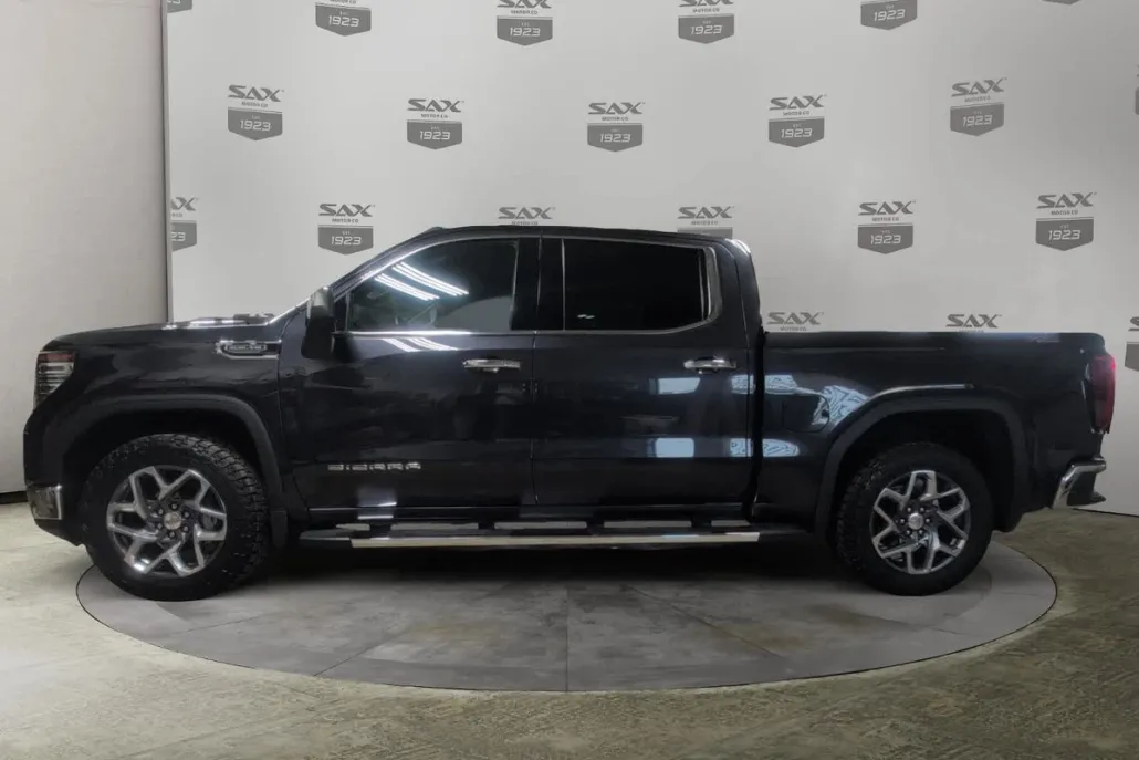 2022 Gmc Sierra 1500 SLT photo 1