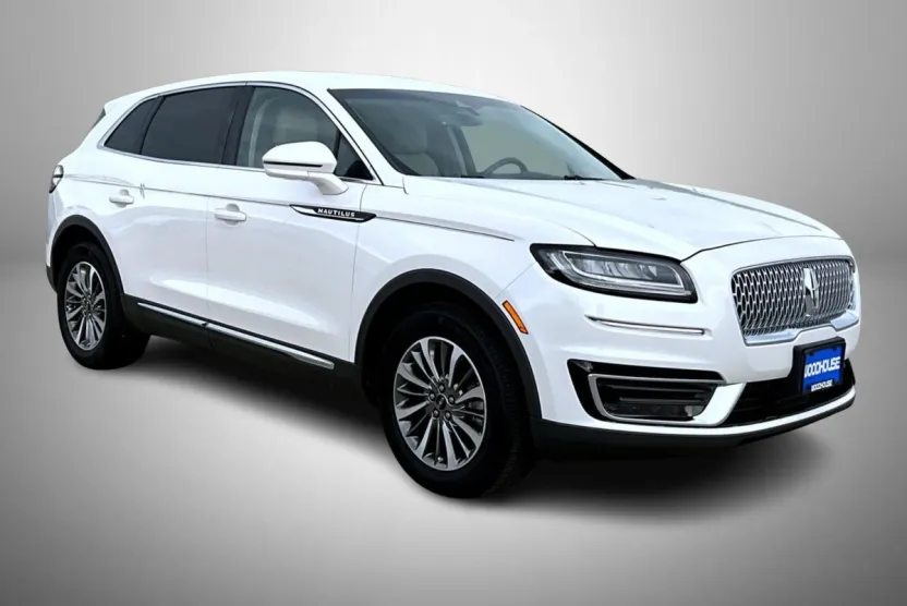 2019 Lincoln Nautilus Select photo 1