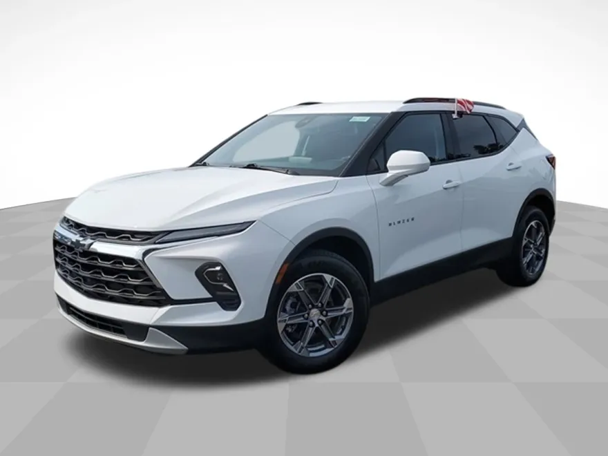 2023 Chevrolet Blazer 2LT photo 1