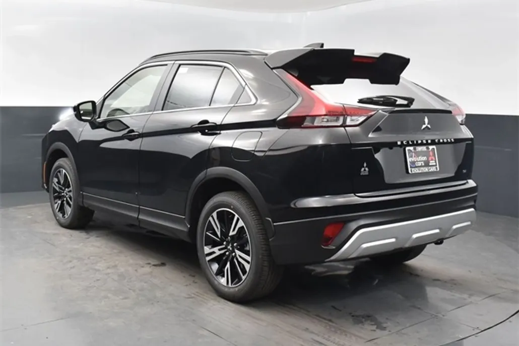 2025 Mitsubishi Eclipse Cross SE photo 1