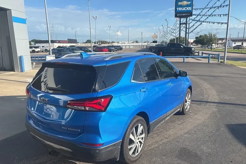 2024 Chevrolet Equinox Premier photo 1