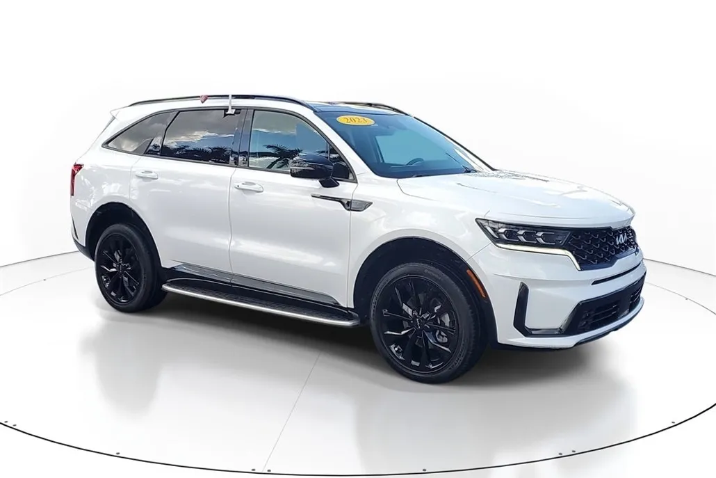 2023 Kia Sorento SX photo 1