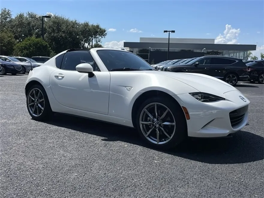 2022 Mazda MX-5 Miata RF Miata Grand Touring photo 1