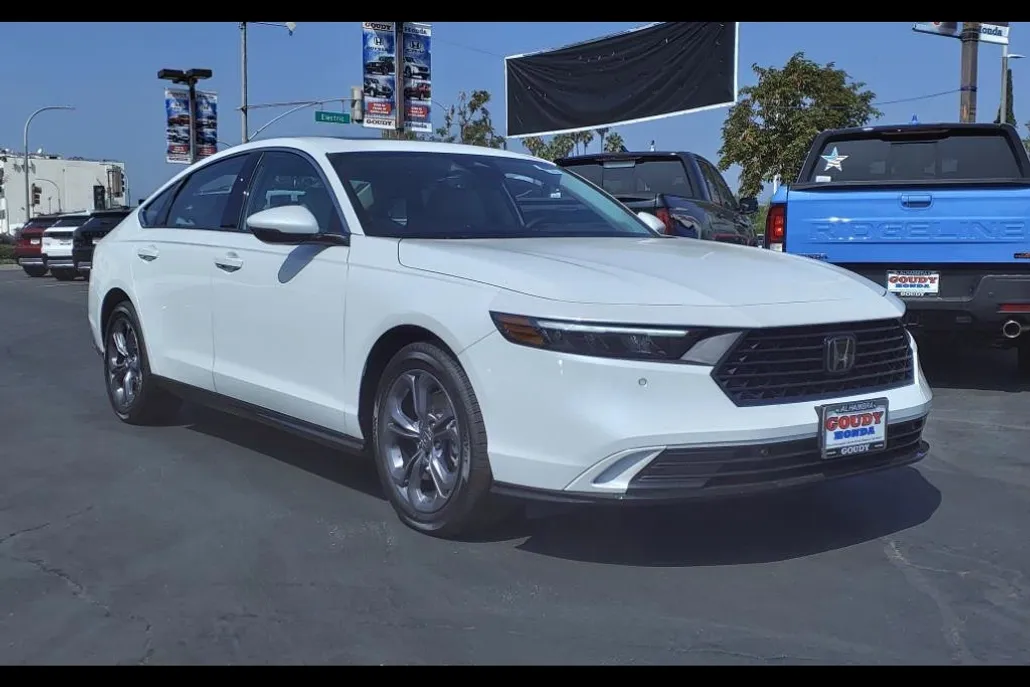 2025 Honda Accord Hybrid EX-L photo 1