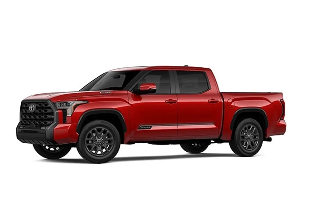 2025 Toyota Tundra Platinum CrewMax photo 1