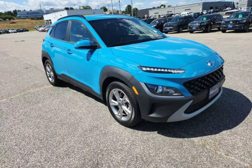 2023 Hyundai Kona SEL photo 1