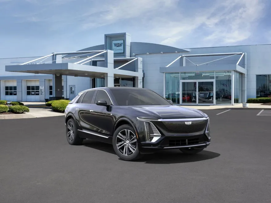 2025 Cadillac Lyriq Luxury photo 1