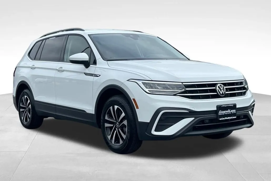 2024 Volkswagen Tiguan S photo 1
