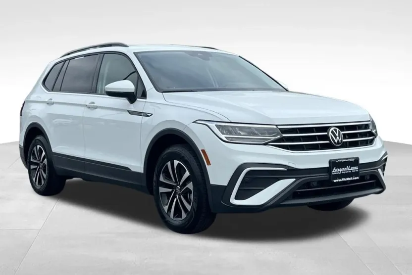 2024 Volkswagen Tiguan S photo 1