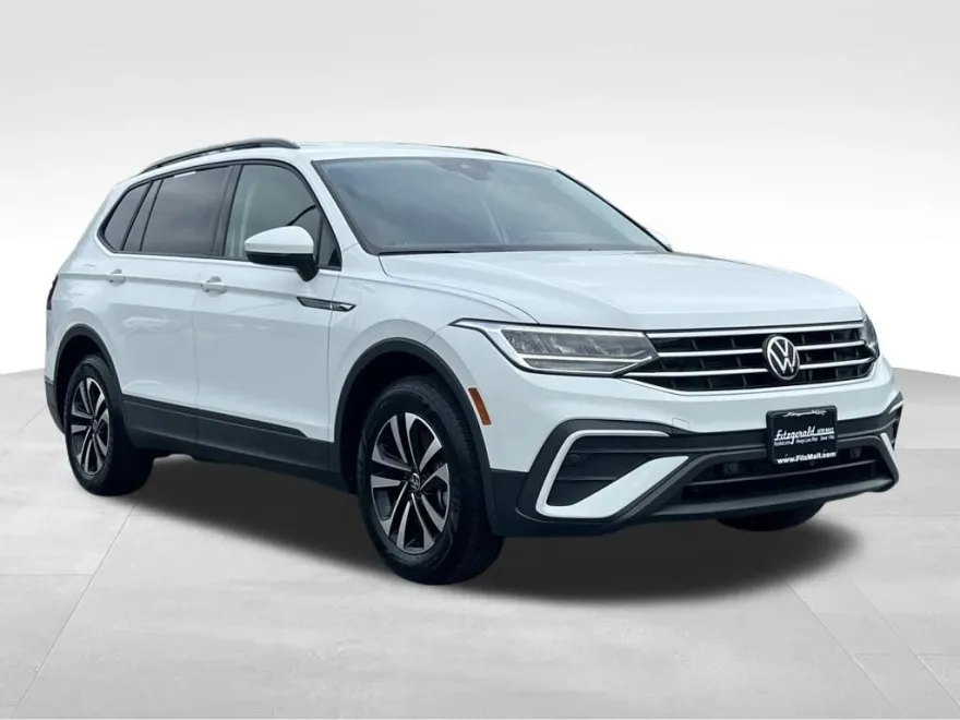2024 Volkswagen Tiguan S photo 1