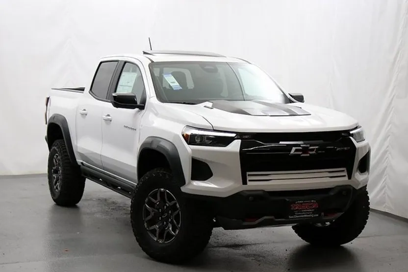 2026 Chevrolet Colorado ZR2 photo 1