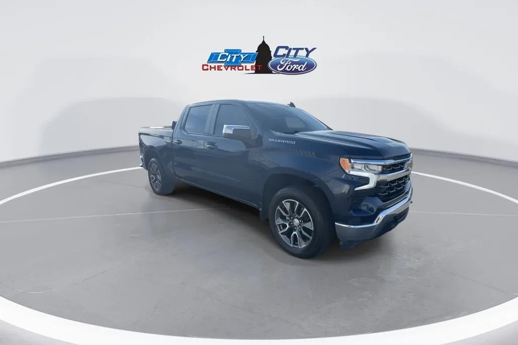 2023 Chevrolet Silverado 1500 LT photo 1
