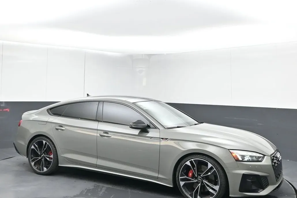 2021 Audi S5 Prestige photo 1