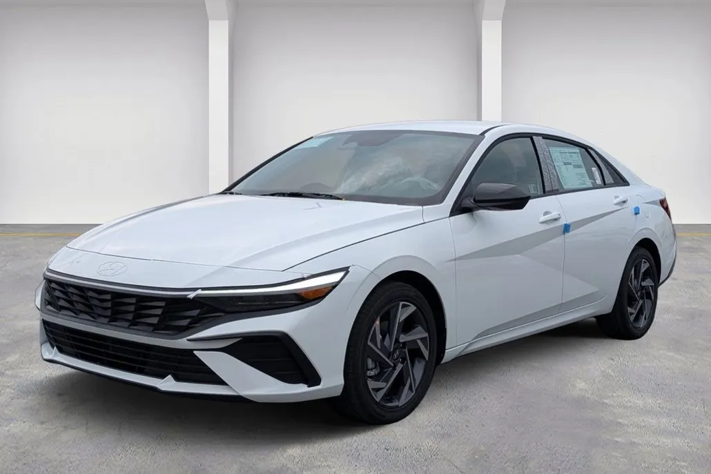 2025 Hyundai Elantra Hybrid SEL Sport photo 1