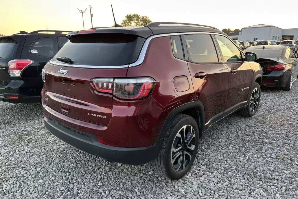 2022 Jeep Compass Limited photo 1