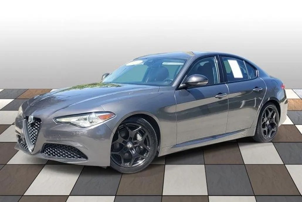 2021 Alfa Romeo Giulia (952) Base photo 1