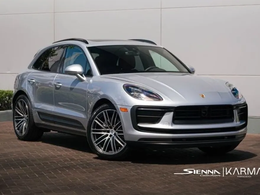 2024 Porsche Macan T photo 1