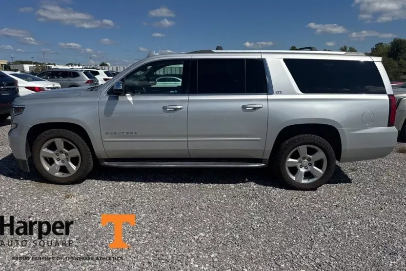 2016 Chevrolet Suburban LTZ photo 1