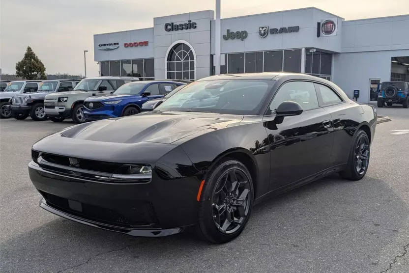 2025 Dodge Charger R/T photo 1