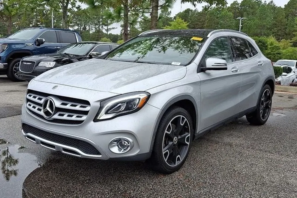 2018 Mercedes Benz GLA 250 photo 1