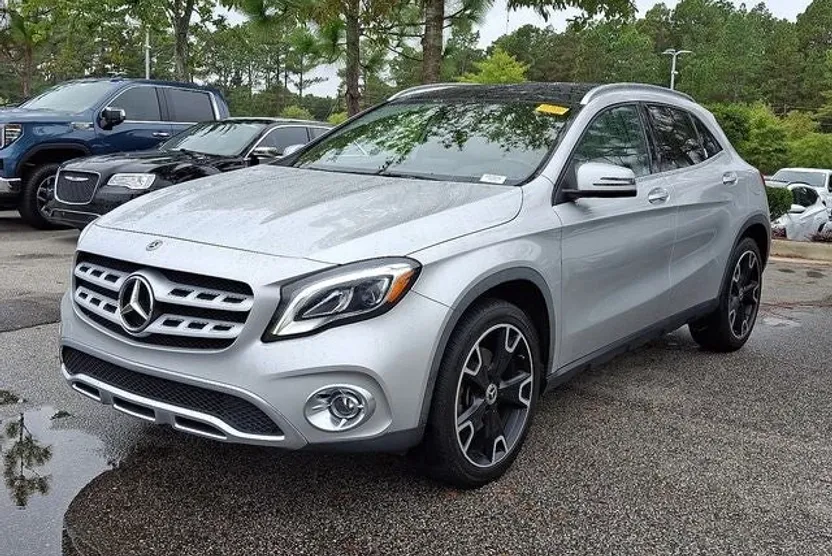 2018 Mercedes Benz GLA 250 photo 1