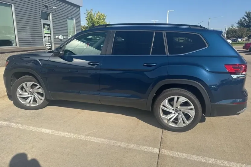 2021 Volkswagen Atlas V6 SE Technology photo 1