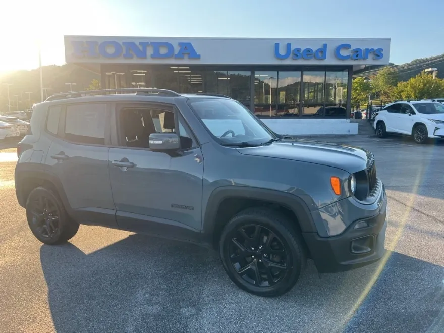 2018 Jeep Renegade Latitude North Edition photo 1
