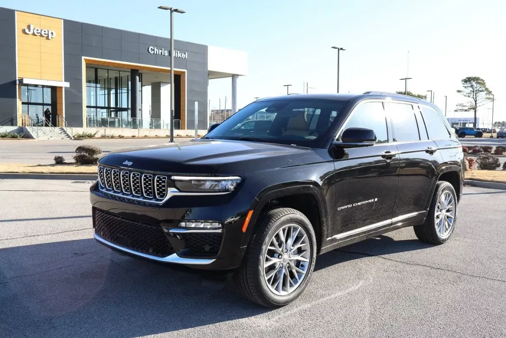 2025 Jeep Grand Cherokee Summit photo 1