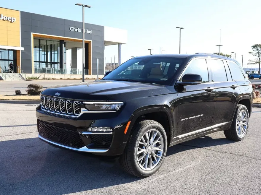 2025 Jeep Grand Cherokee Summit photo 1