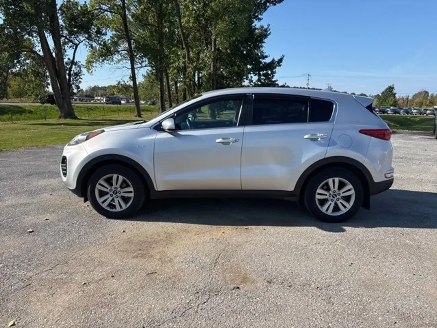 2017 Kia Sportage LX photo 1